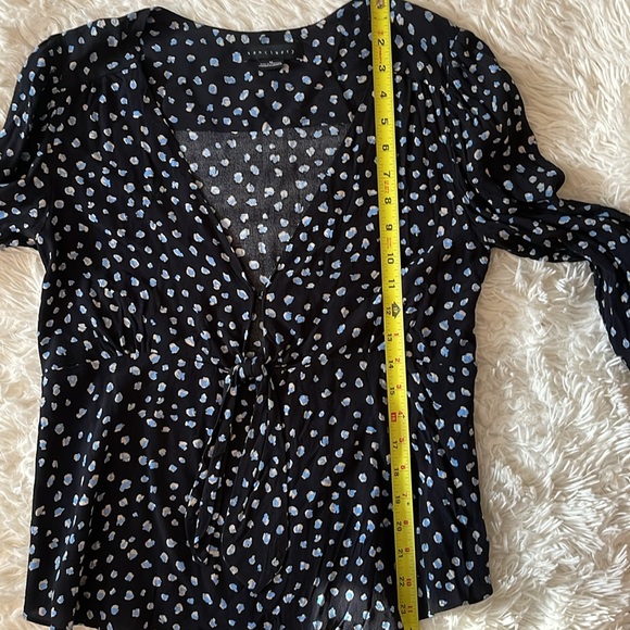 Sanctuary blue top with loophole front opening - Picture 9 of 9